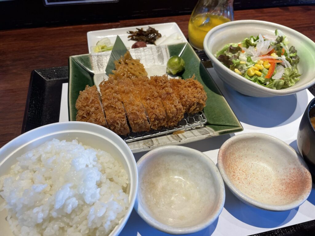 味噌カツ定食